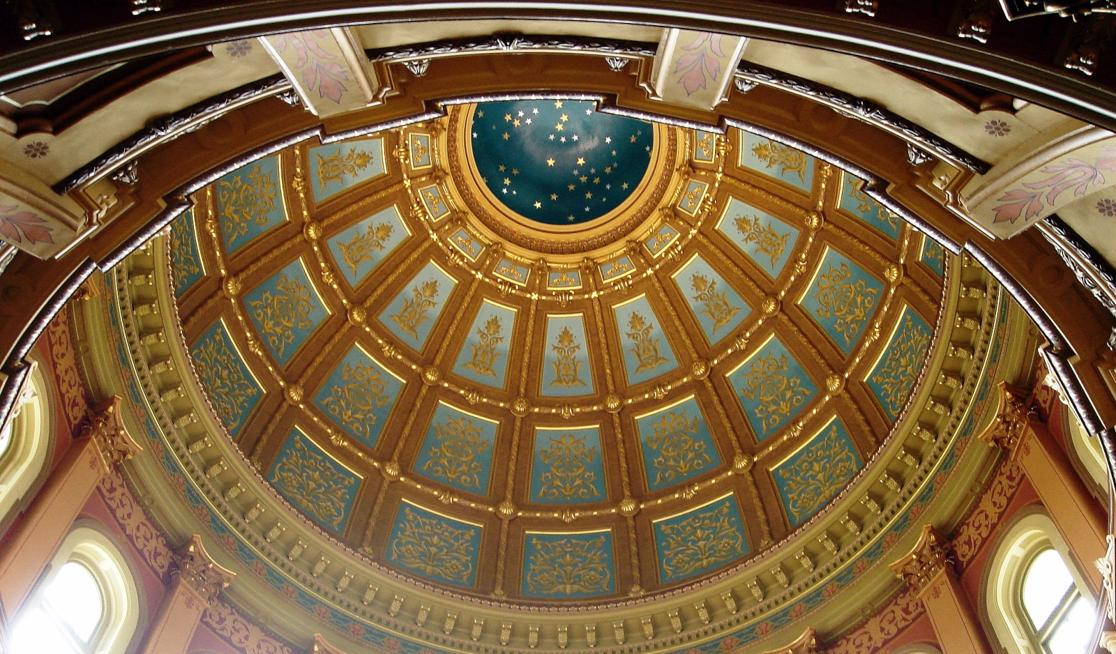 Mi-cap-Dome-Ceiling_1600